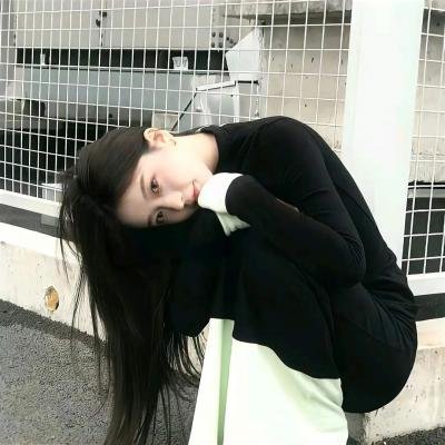 金爪女郎